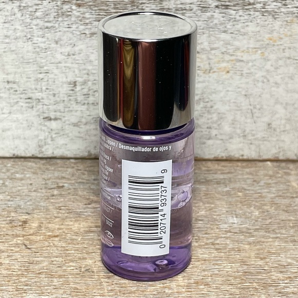 Clinique Take The Day Off Makeup Remover For Lids, Lashes & Lips 1 fl oz/30mL - Picture 4 of 10